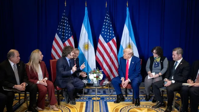milei-y-comitiva-donald-trump-la-casa-blanca